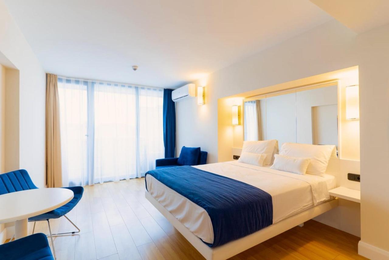 Batumi Beach Side & Sea View Aparthotel Exteriér fotografie